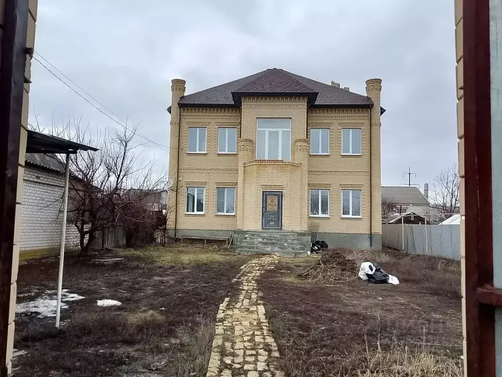 Дом в Волгоградская область, Волгоград ул. Пожарского, 33 (303 м) - Фото 1