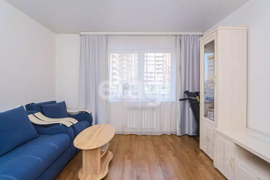 2-к кв. Бурятия, Улан-Удэ 140А мкр, 25 (57.0 м) - Фото 0