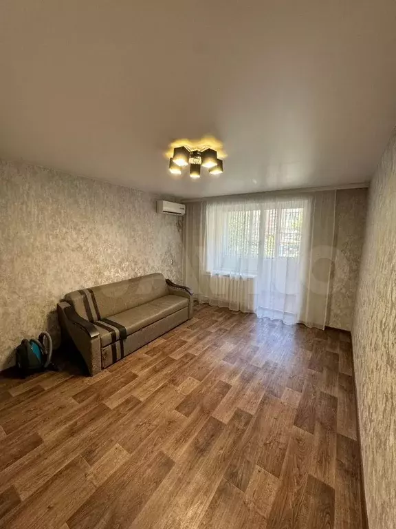 2-к. квартира, 56 м, 1/5 эт. - Фото 0