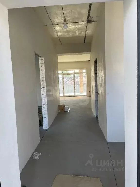 Дом в Воронежская область, Воронеж ул. 5-й Танковой Армии, 14 (350 м) - Фото 1