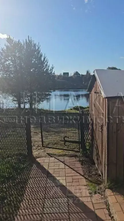 Дом в Ленинградская область, Подпорожский район, Важинское городское ... - Фото 1