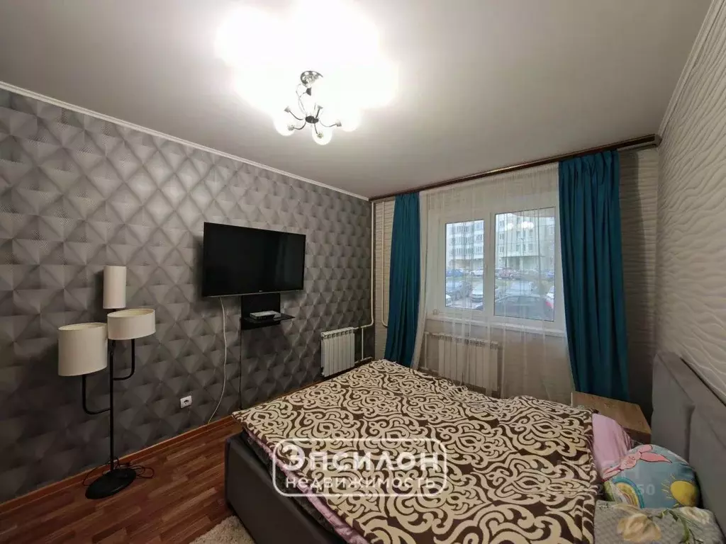 2-к кв. Курская область, Курск просп. Вячеслава Клыкова, 52 (54.6 м) - Фото 0