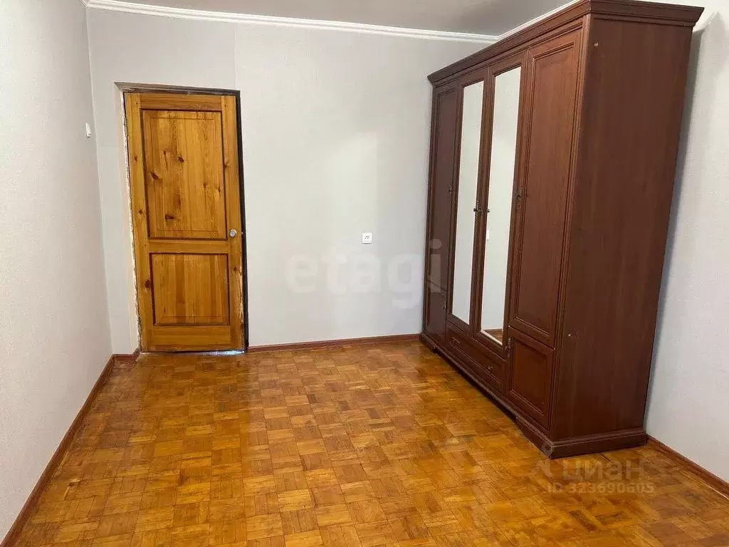 3-к кв. Крым, Симферополь ул. 60 лет Октября (71.9 м) - Фото 2