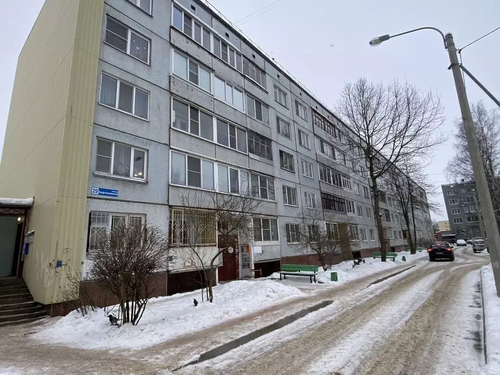 1-к кв. Ленинградская область, Кириши ул. Нефтехимиков, 29 (32.0 м) - Фото 1
