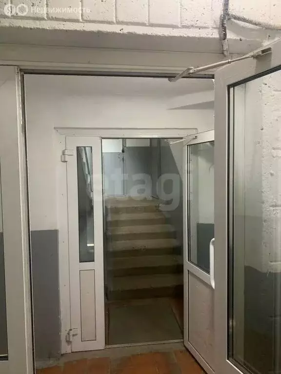 3-комнатная квартира: Златоуст, улица Пугачёва, 16 (65.2 м) - Фото 2