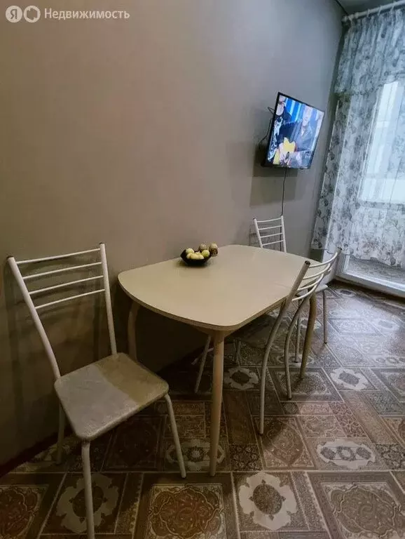 1-комнатная квартира: Тюмень, улица Ю.-Р.Г. Эрвье, 12 (35.4 м) - Фото 1