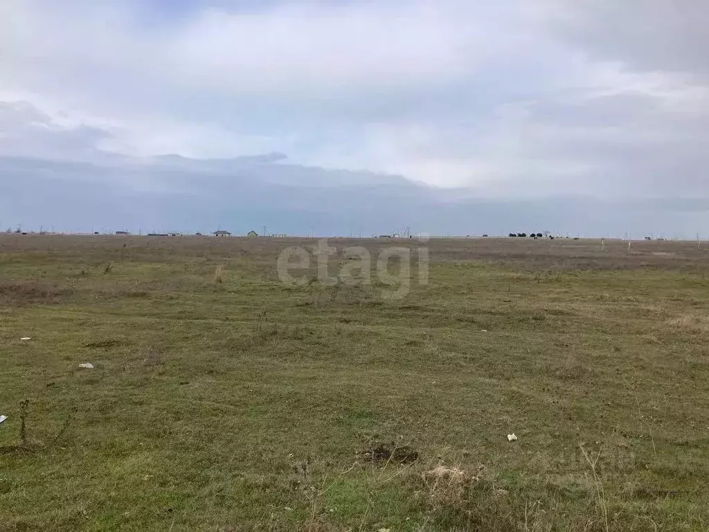 Участок в Крым, Первомайский район, Гришинское с/пос, с. Фрунзе  ... - Фото 1