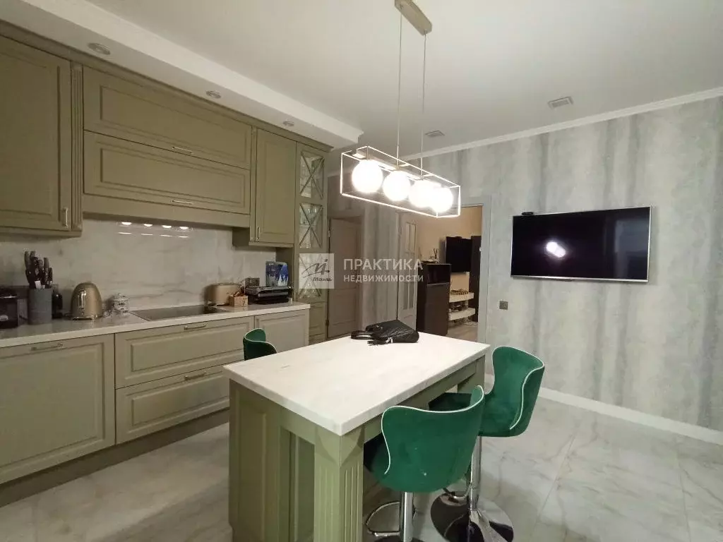 Продается 3-комнатная квартира - Фото 0