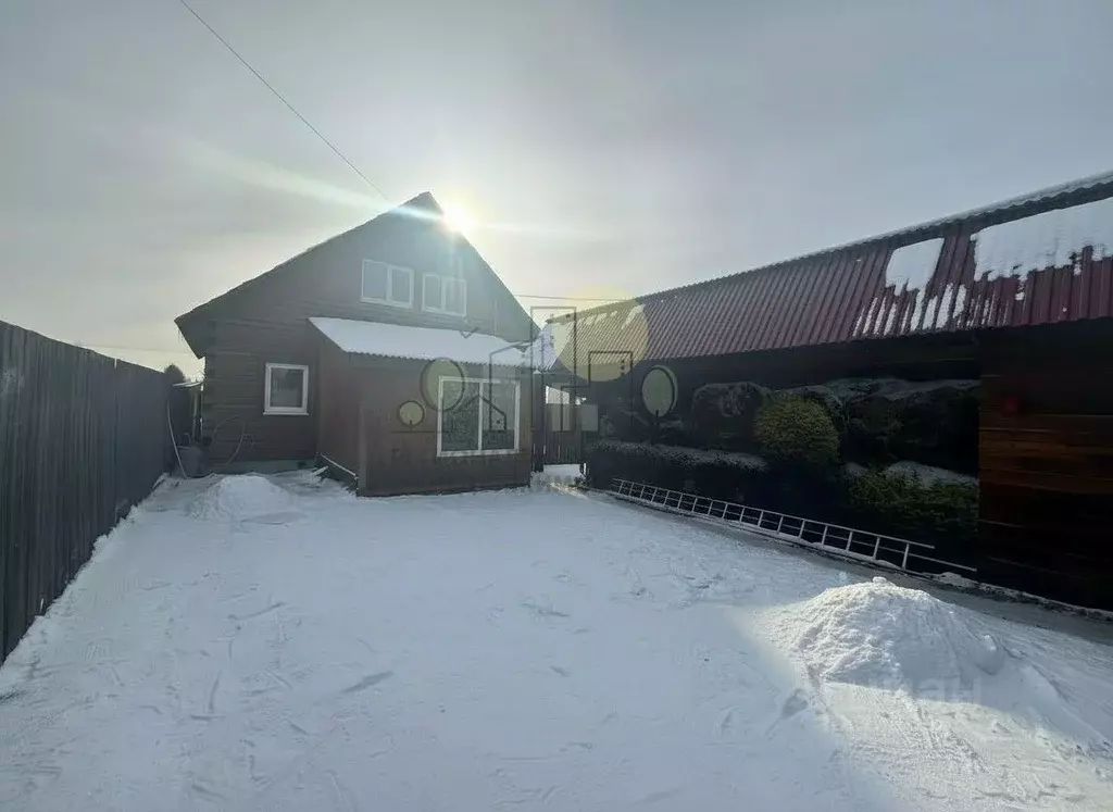 Дом в Иркутская область, Иркутский муниципальный округ, с. Хомутово ... - Фото 1