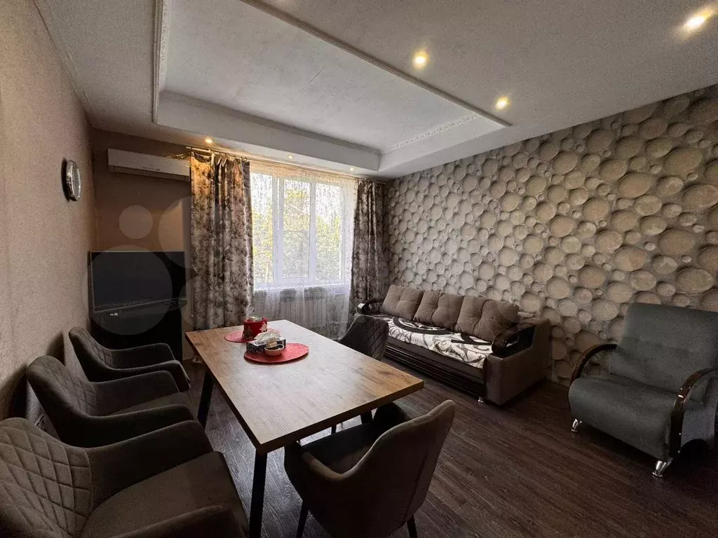 3-к. квартира, 62 м, 4/4 эт. - Фото 0