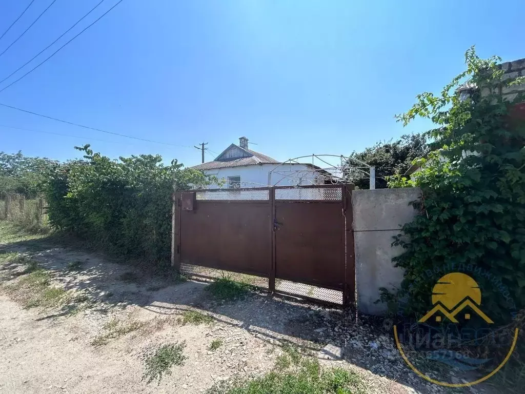 Дом в Краснодарский край, Темрюк ул. Анджиевского (72 м) - Фото 1