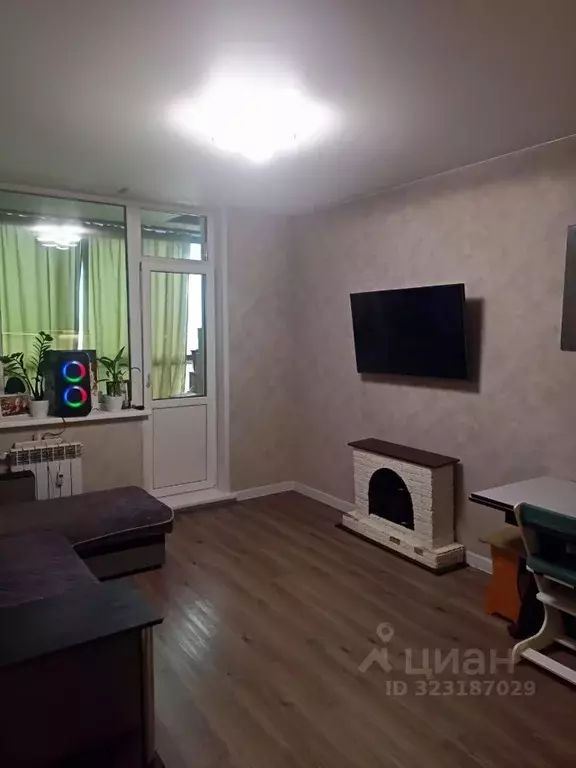 2-к кв. Красноярский край, Красноярск Норильская ул., 18В (44.6 м) - Фото 2