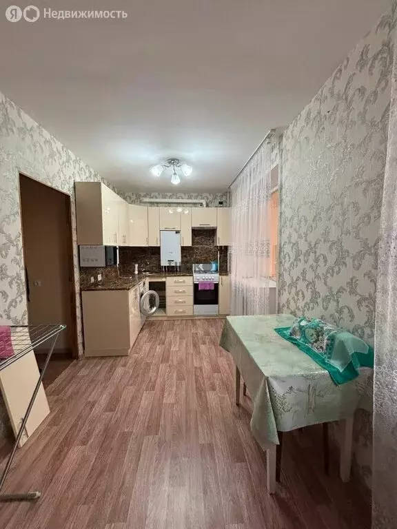 1-комнатная квартира: Туймазы, улица Салавата Юлаева, 61А (34.5 м) - Фото 0