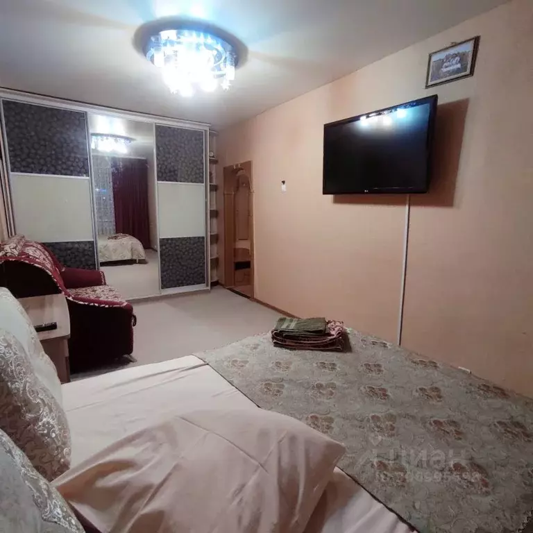 2-к кв. Ямало-Ненецкий АО, Новый Уренгой Мирный мкр, 6/3 (56.0 м) - Фото 1