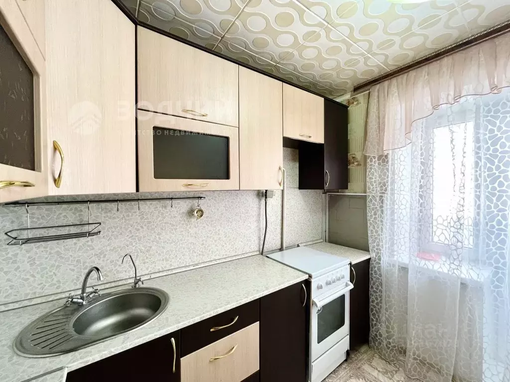 2-к кв. Чувашия, Канаш Заводская ул., 9 (49.0 м) - Фото 1