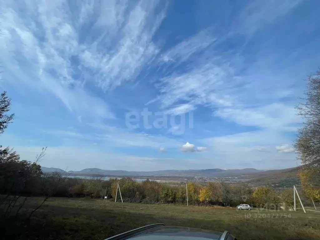 Участок в Севастополь с. Родниковское, ул. Кленовая (10.0 сот.) - Фото 0
