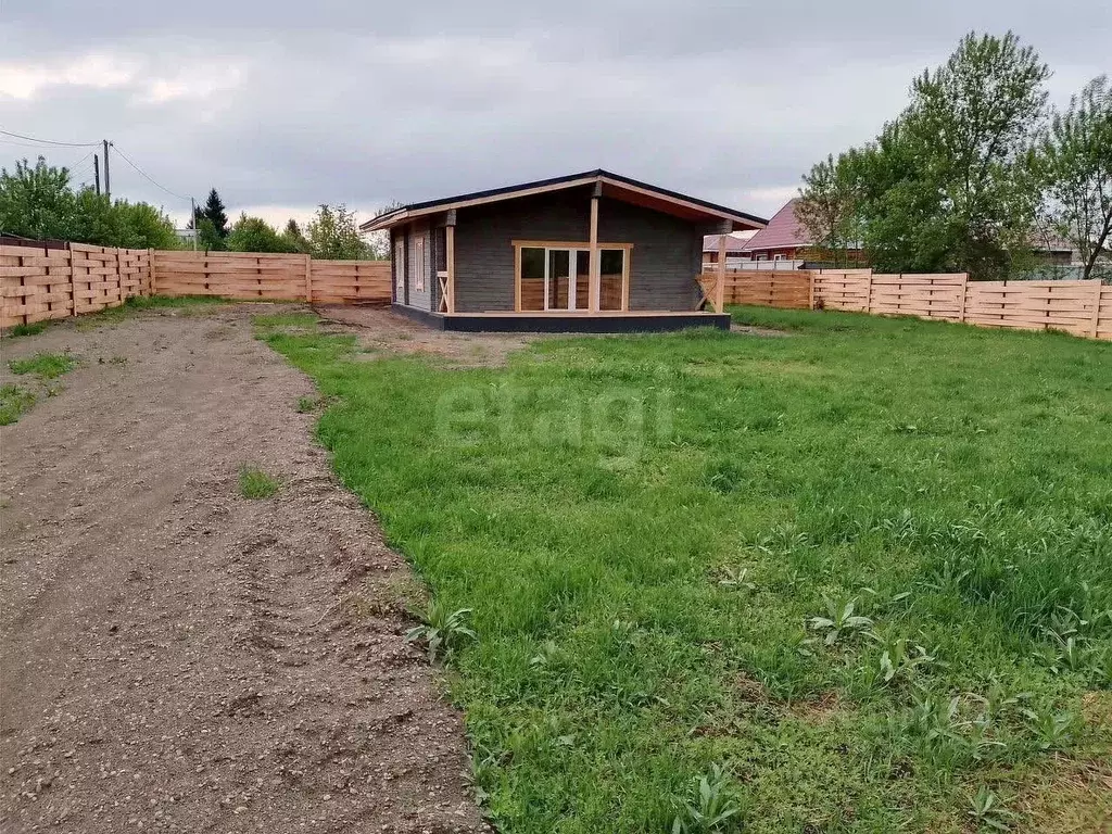 Дом в Алтайский край, Бийск Монтажник СНТ, ул. Сиреневая (64 м) - Фото 1