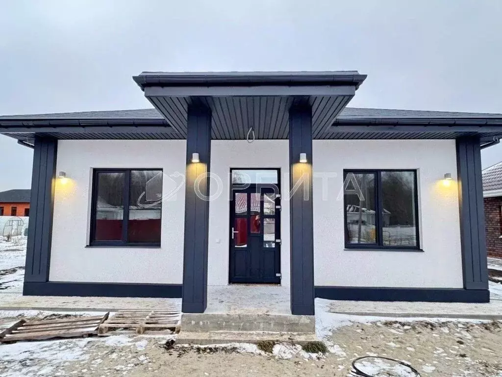 Дом в Тюменская область, Тюменский муниципальный округ, с. Луговое ул. ... - Фото 1