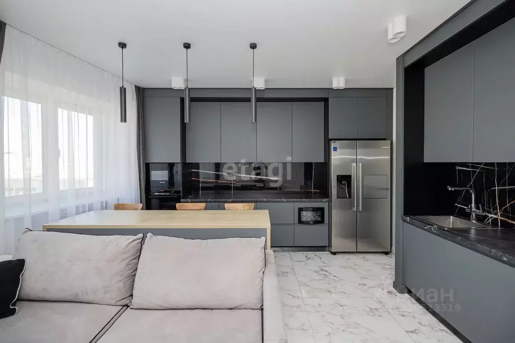 3-к кв. Тюменская область, Тюмень ул. Максима Горького, 90 (115.4 м) - Фото 1