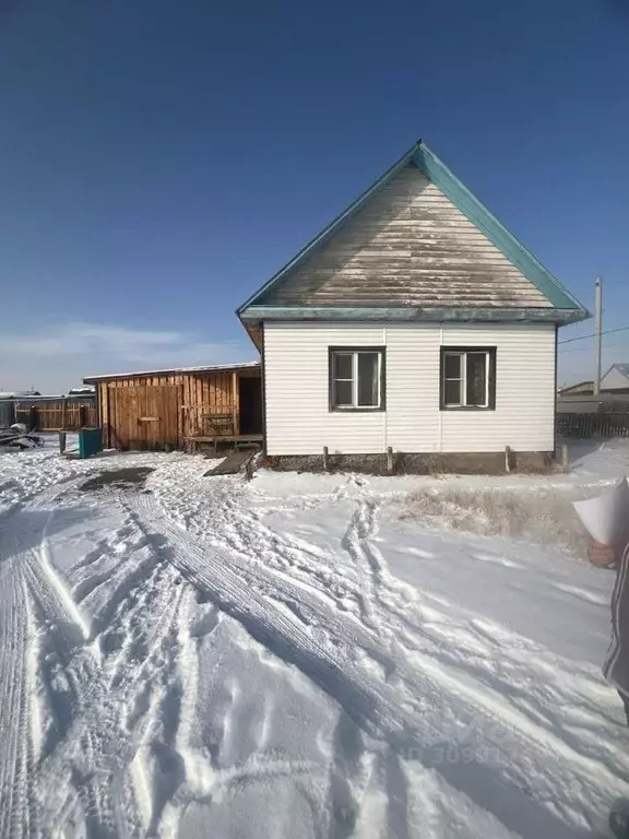 Дом в Забайкальский край, Читинский район, с. Угдан ул. 2-я Советская ... - Фото 0