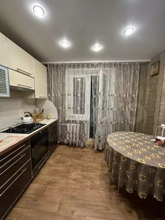 3-к. квартира, 65 м, 3/5 эт. - Фото 0