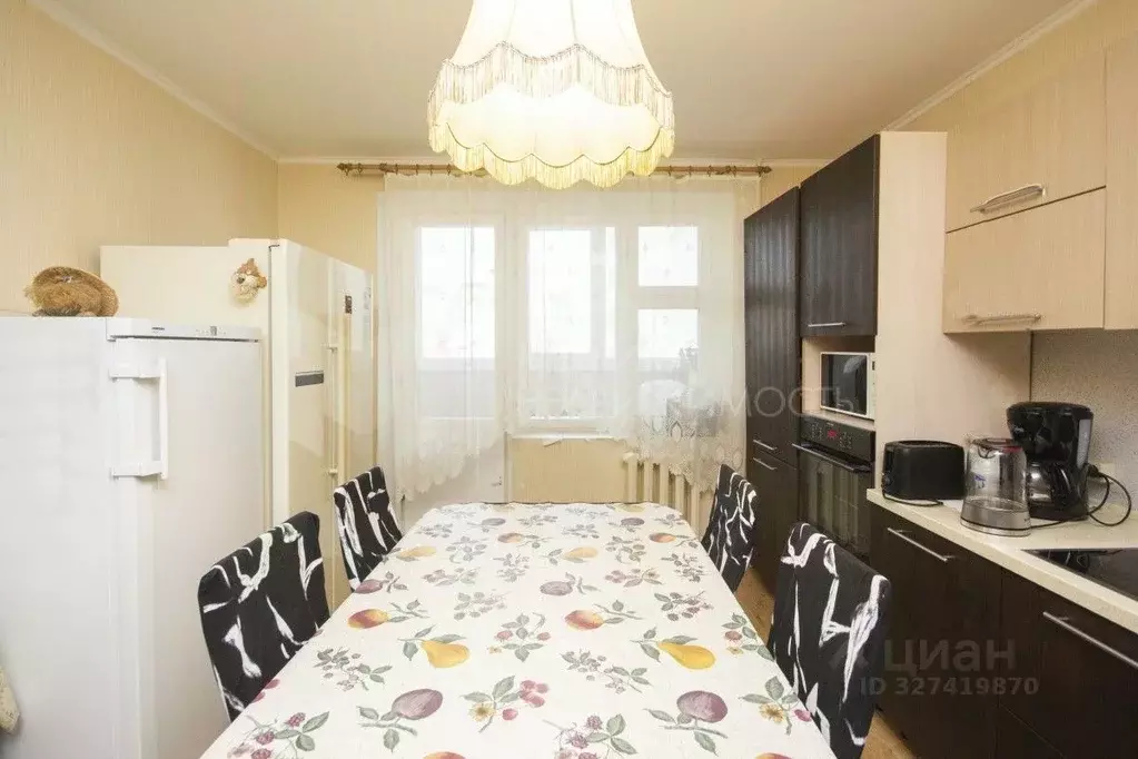 3-к кв. Тюменская область, Тюмень ул. Николая Семенова, 27 (90.3 м) - Фото 1