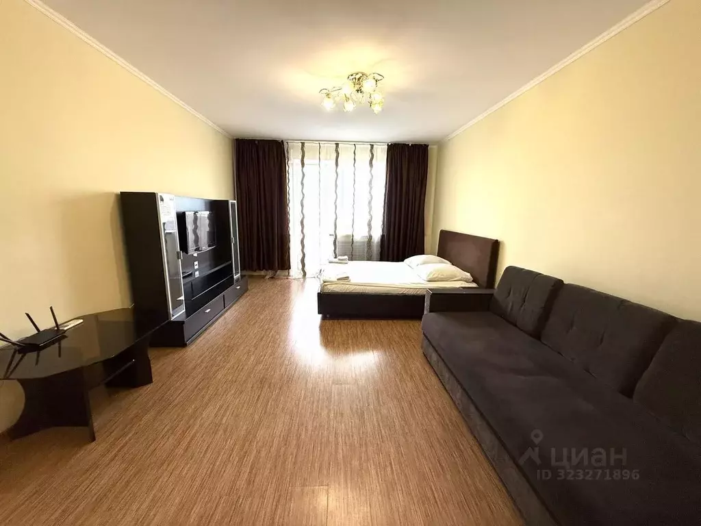 1-к кв. Брянская область, Брянск Красноармейская ул., 100 (56.0 м) - Фото 1