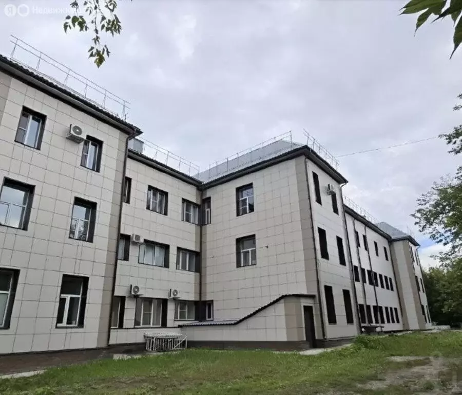 Помещение свободного назначения (2500 м) - Фото 1