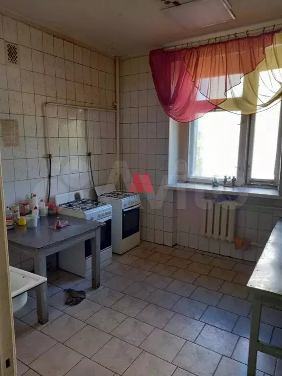 Комната 17,6 м в 9-к., 4/5 эт. - Фото 0