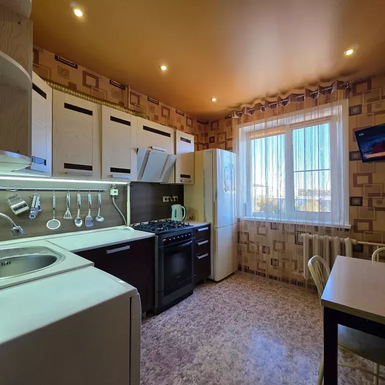 Квартира, 4 комнаты, 76.4 м - Фото 1