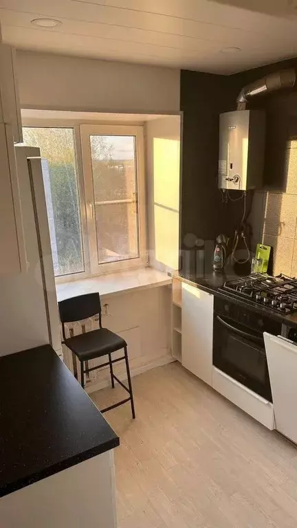 2-к. квартира, 46 м, 5/5 эт. - Фото 1