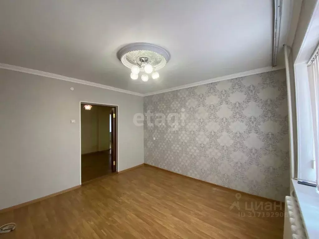 4-к кв. Ингушетия, Карабулак ул. Вассан-Гирея Джабагиева (93.39 м) - Фото 0