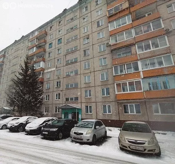 3-комнатная квартира: Кемерово, улица Марковцева, 18 (58.4 м) - Фото 1