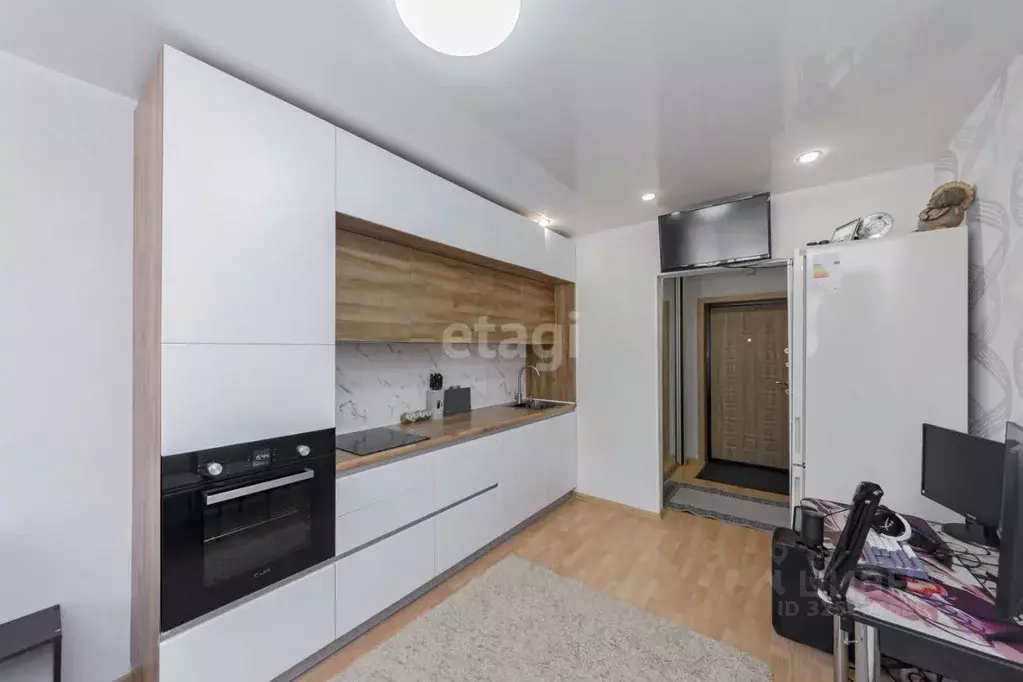 1-к кв. Тюменская область, Тюмень ул. Николая Федорова, 17 (37.0 м) - Фото 1