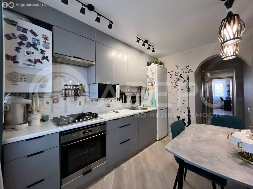 3-комнатная квартира: село Борисоглеб, Первомайская улица, 3 (56.9 м) - Фото 1