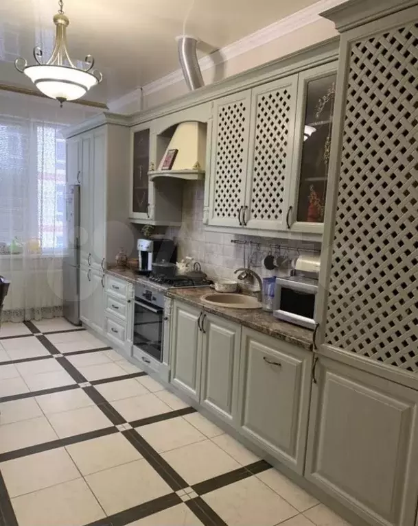 3-к. квартира, 100 м, 4/9 эт. - Фото 0
