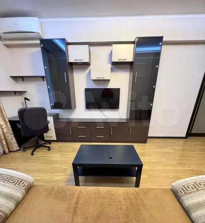 1-к. квартира, 37 м, 4/8 эт. - Фото 1