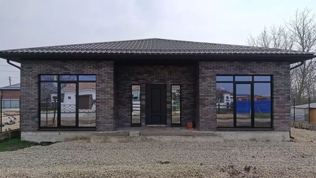 Дом в Адыгея, Тахтамукайский район, Старобжегокай аул ул. Дружбы (165 ... - Фото 2