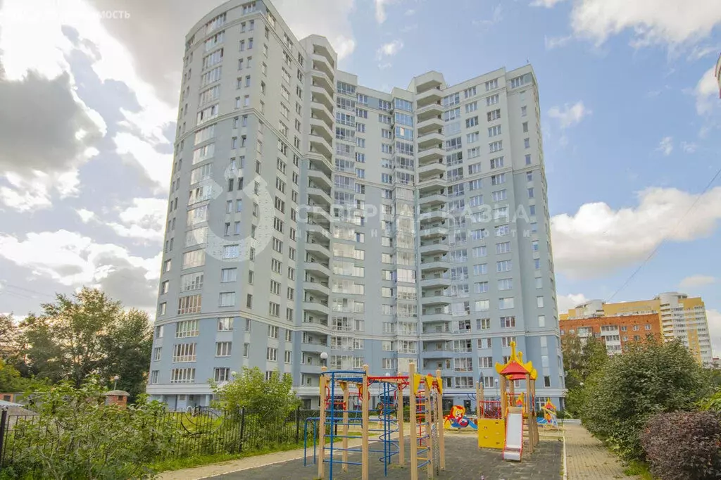 3-комнатная квартира: Екатеринбург, улица Токарей, 27к2 (102.4 м) - Фото 1