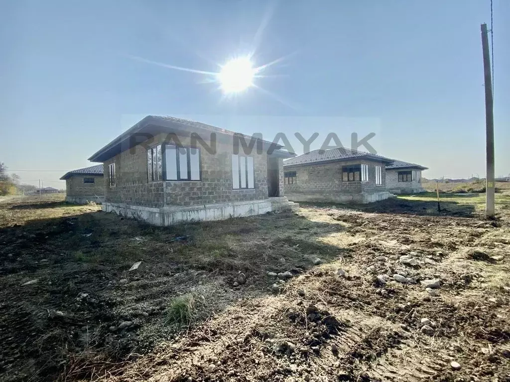 Дом в Адыгея, Майкоп городской округ, пос. Западный ул. Тополиная, 33 ... - Фото 1