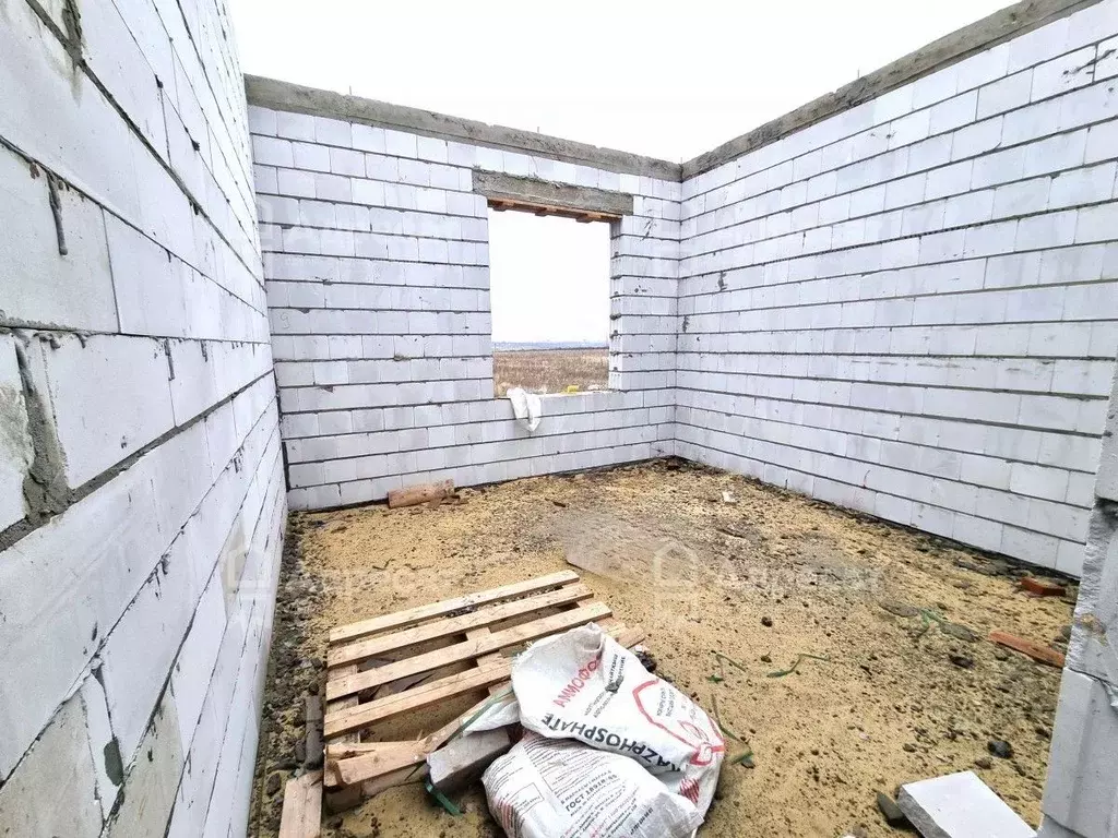 Дом в Волгоградская область, Городищенский район, Орловское с/пос, с. ... - Фото 1