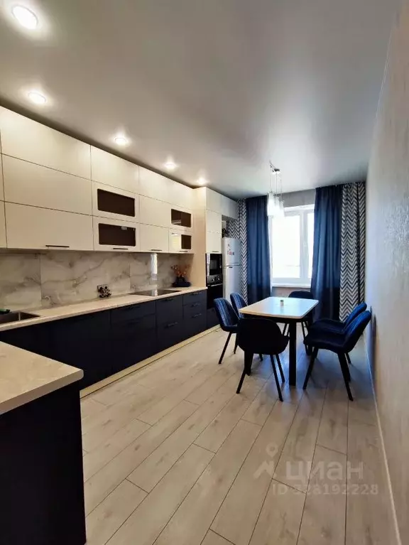 3-к кв. Ульяновская область, Ульяновск ул. Набережная реки Свияги, 81 ... - Фото 1