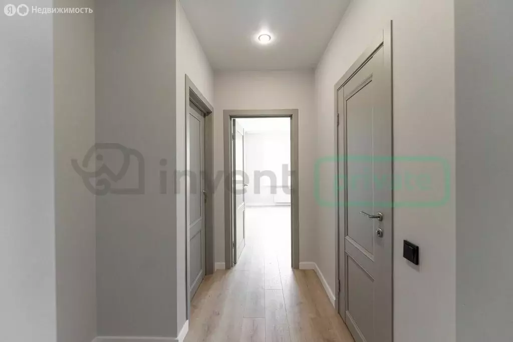 2-комнатная квартира: Калининград, улица Сержанта Мишина, 81к2 (55.8 ... - Фото 1