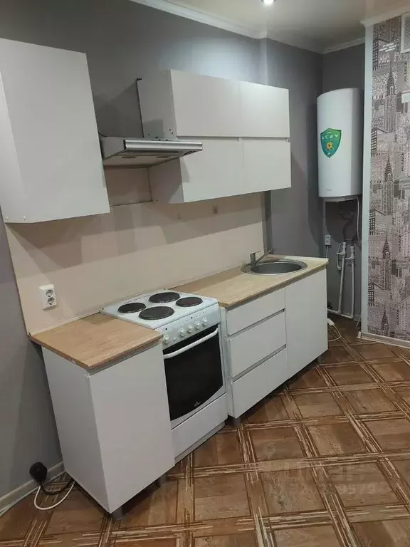 1-к кв. Тюменская область, Тобольск 10-й мкр, 65 (42.4 м) - Фото 1