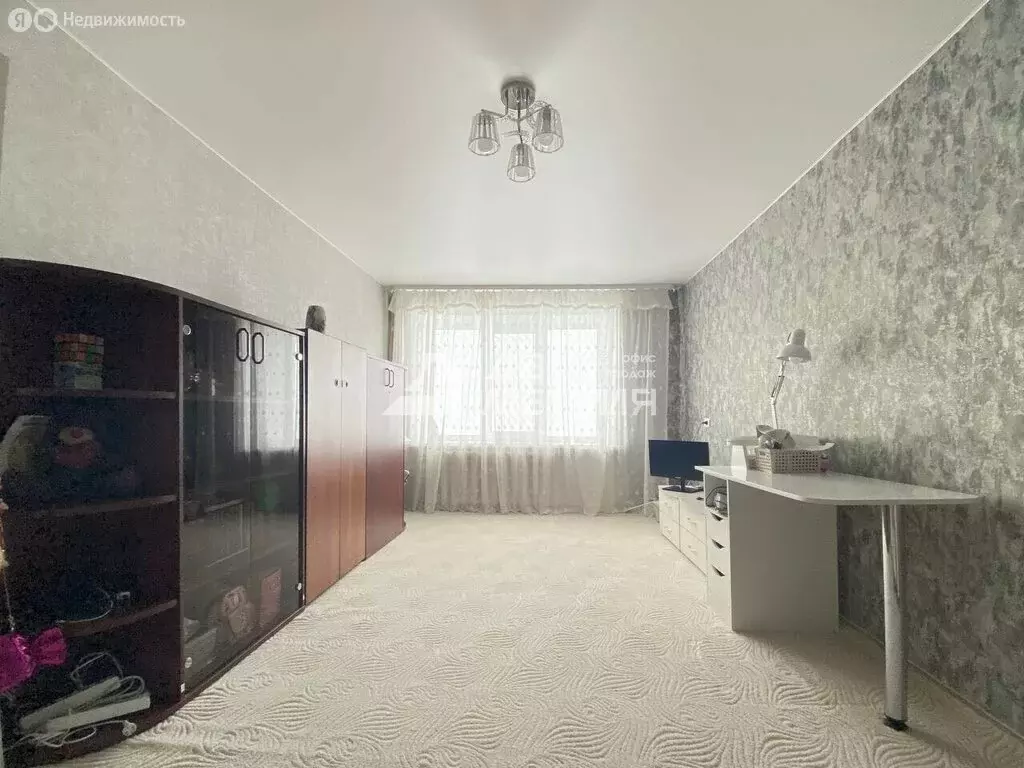 3-комнатная квартира: село Синегорск, Шахтёрская улица, 11 (66.4 м) - Фото 1