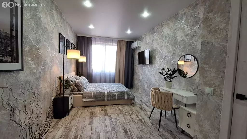 1-комнатная квартира: Краснодар, улица Лётчика Позднякова, 2к24 (38 м) - Фото 1