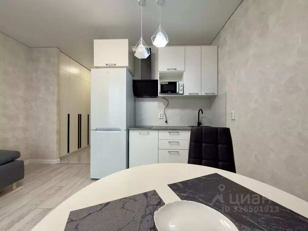 Студия Свердловская область, Екатеринбург ул. Печатников, 3 (21.3 м) - Фото 1