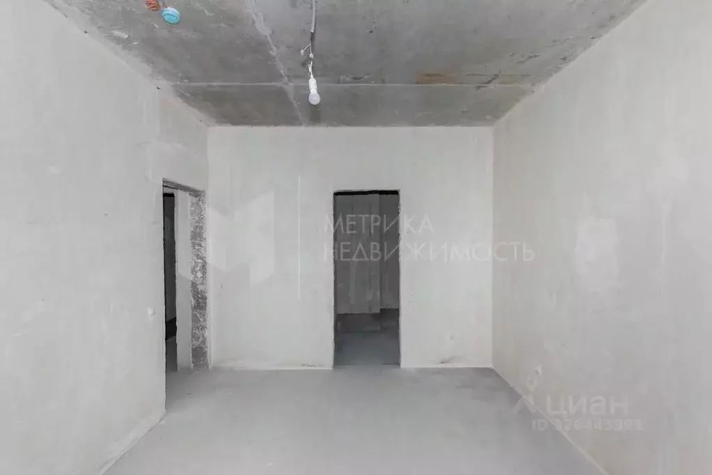 2-к кв. Тюменская область, Тюмень ул. Разведчика Кузнецова, 16 (64.7 ... - Фото 1