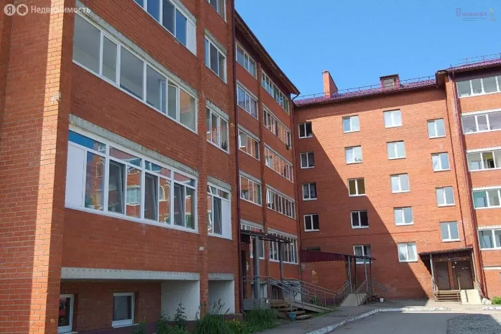 1-комнатная квартира: Юго-Камский, улица Энгельса, 11 (36.6 м) - Фото 1