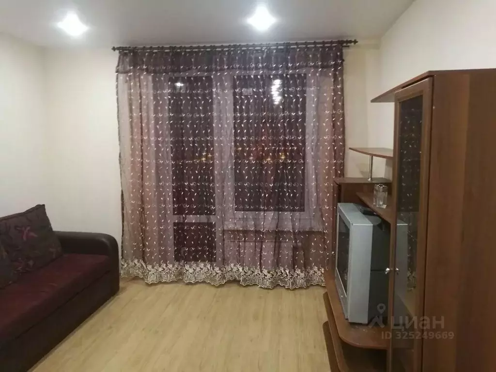 Студия Тюменская область, Тюмень Велижанская ул., 66к1 (20.11 м) - Фото 1